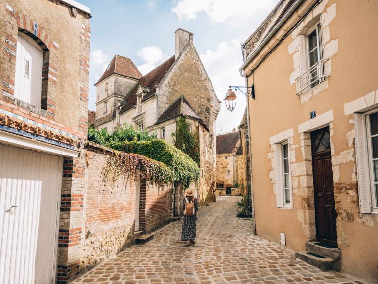 Dans les ruelles pavées de Mortagne-au-Perche